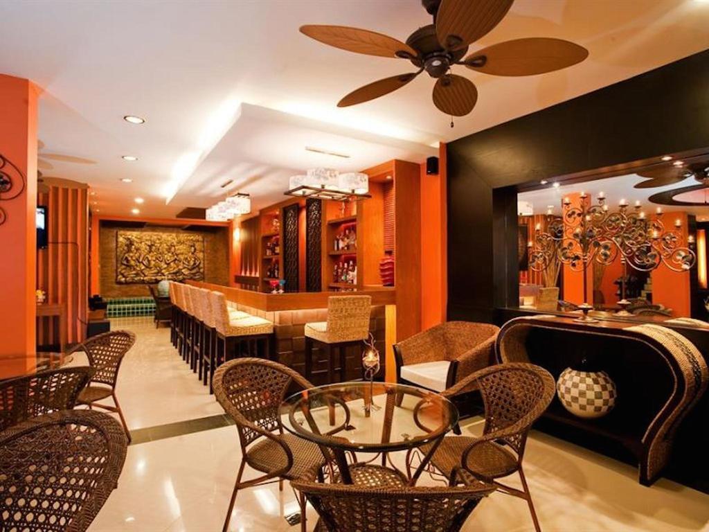 Deva Suites Patong Phuket Bagian luar foto