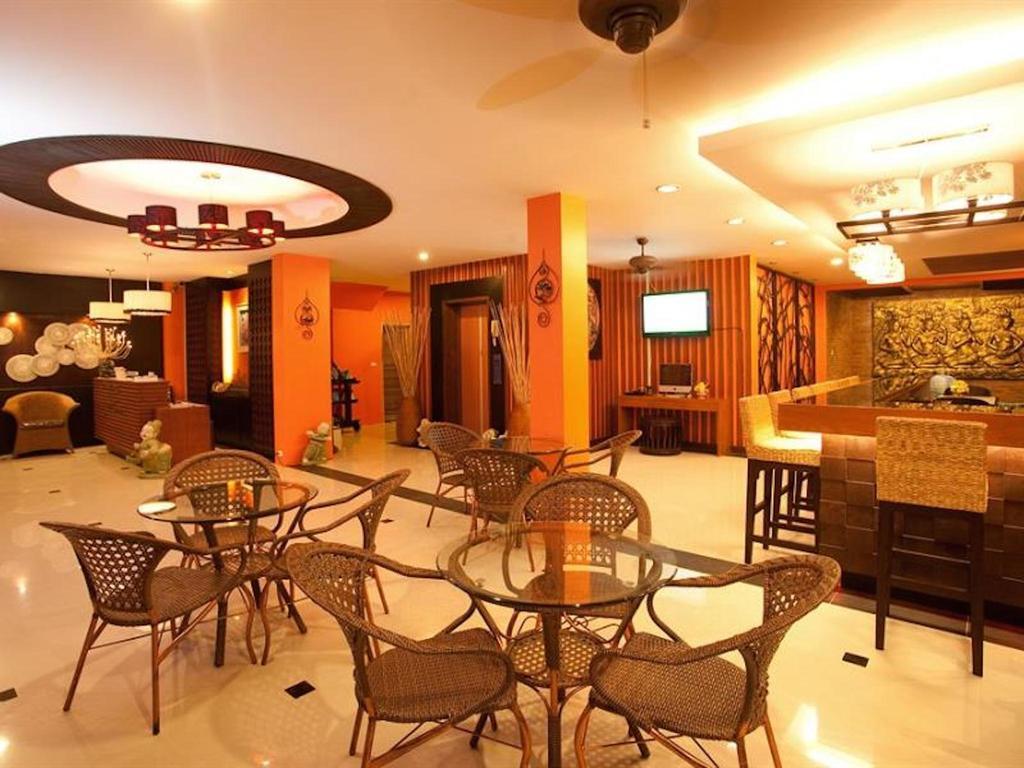 Deva Suites Patong Phuket Bagian luar foto