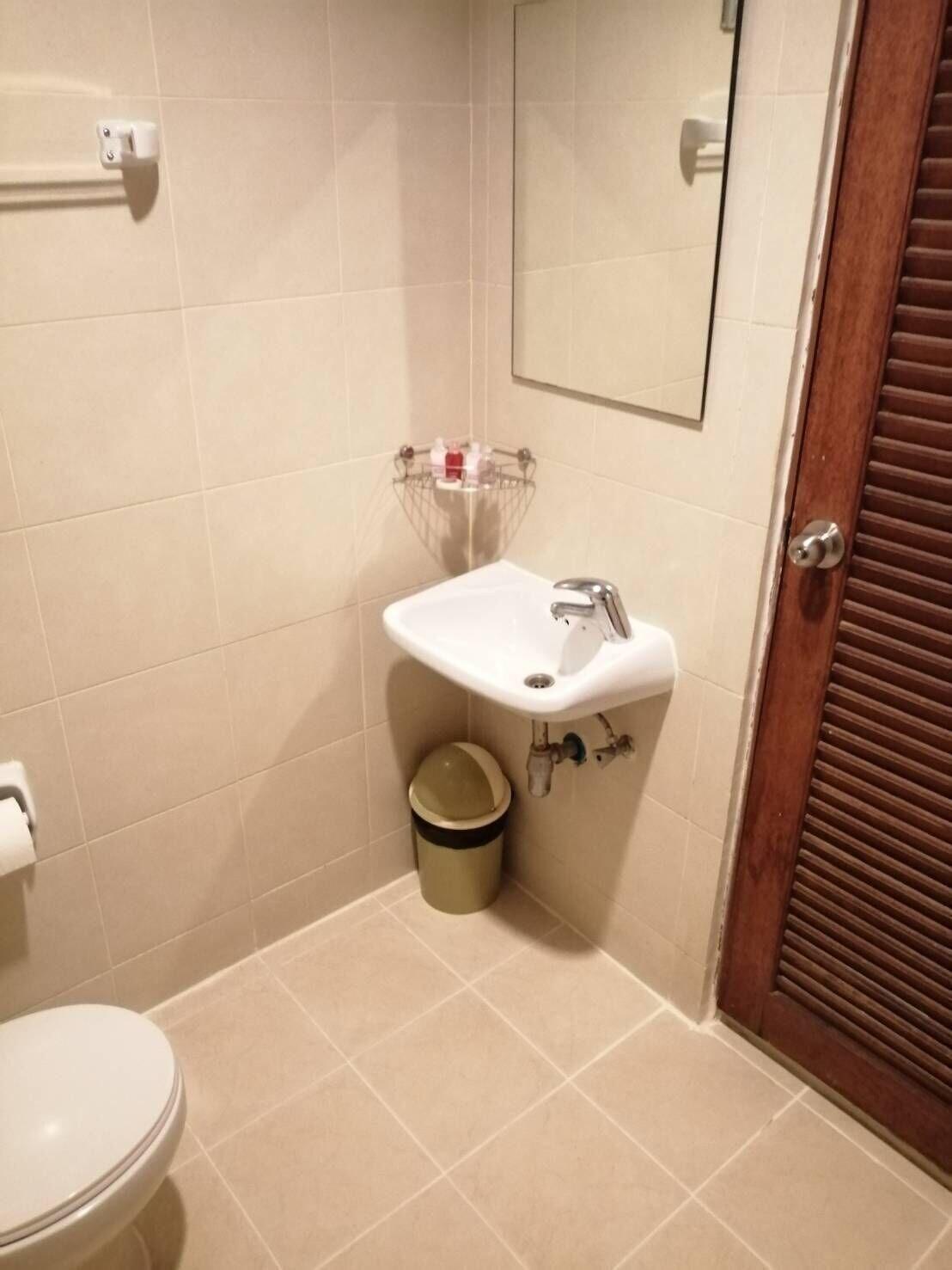 Deva Suites Patong Phuket Bagian luar foto