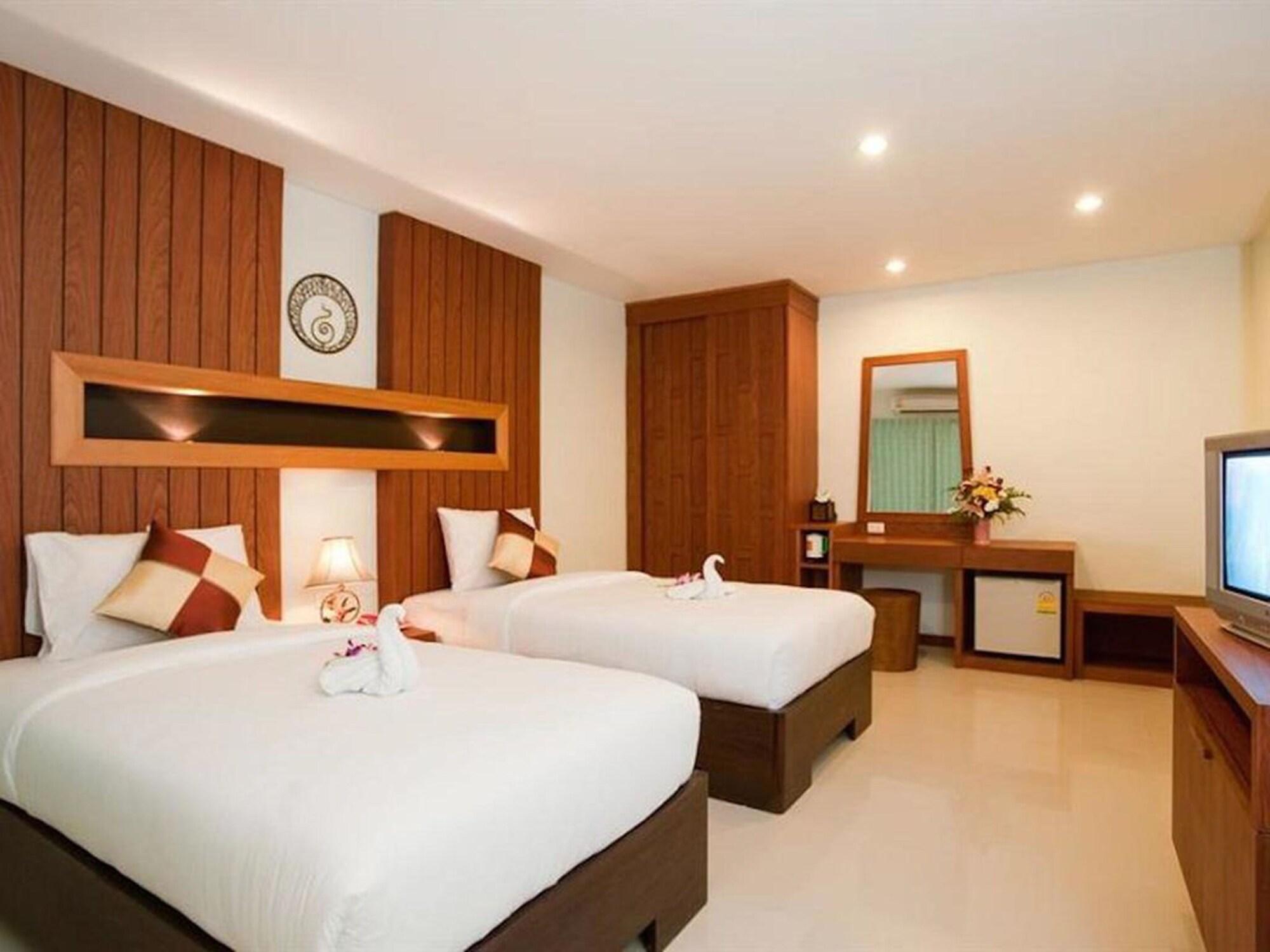 Deva Suites Patong Phuket Bagian luar foto