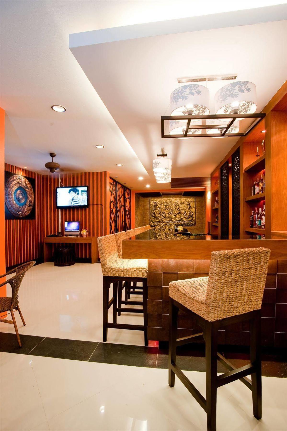 Deva Suites Patong Phuket Bagian luar foto