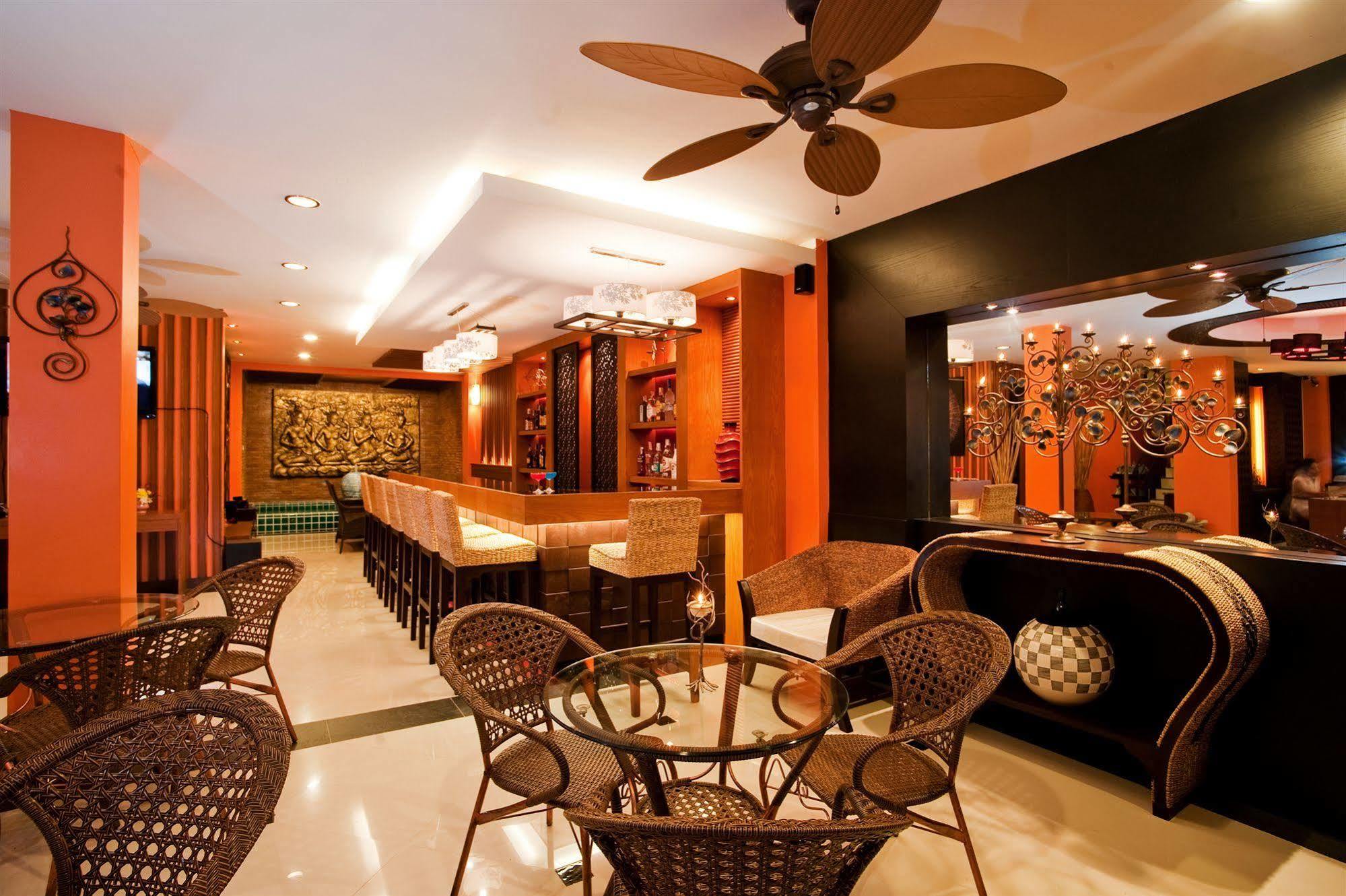 Deva Suites Patong Phuket Bagian luar foto